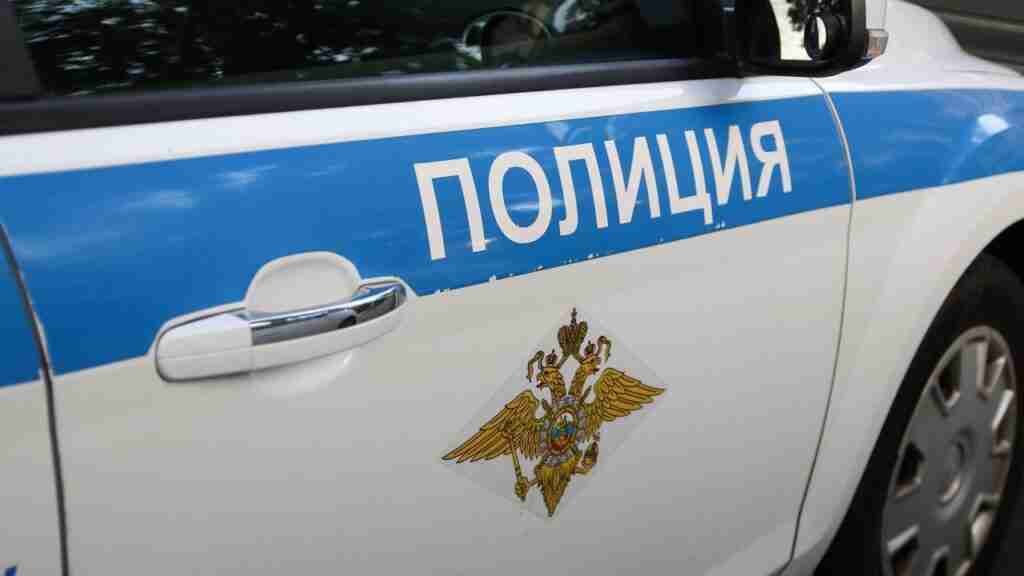 В Челябинске мужчина возле дома напал с мачете на экс-возлюбленную и ее сожителя