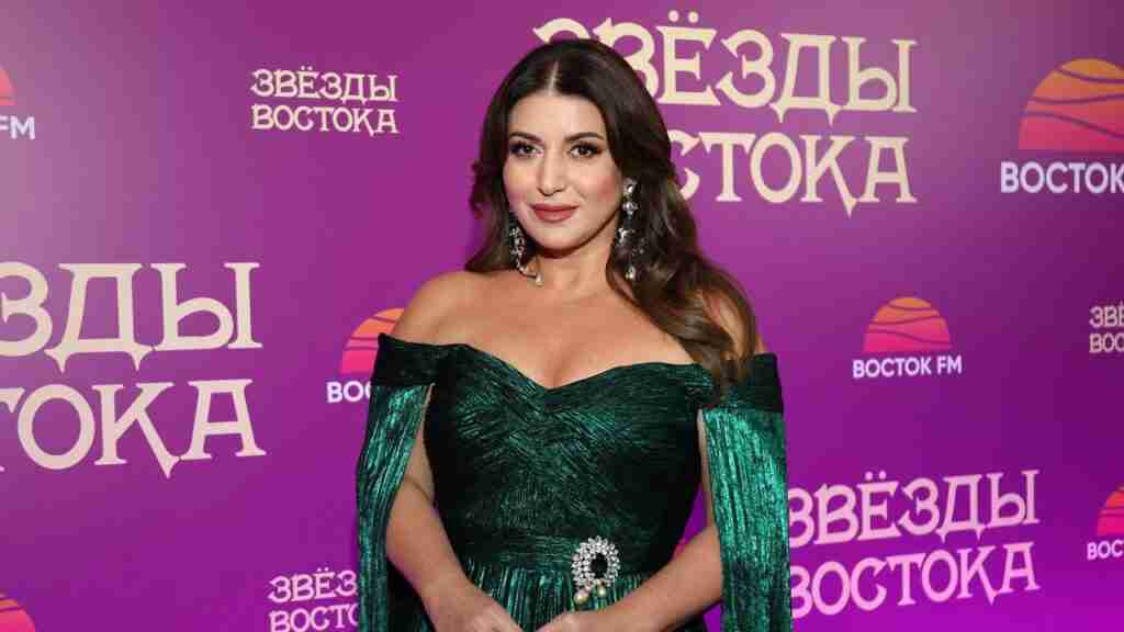 Певица Жасмин рассказала, что готова к дуэту с блогерами