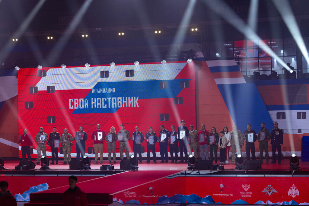 Инструкторы Центра «Воин» стали победителями Всероссийского конкурса наставников «Быть, а не казаться!»